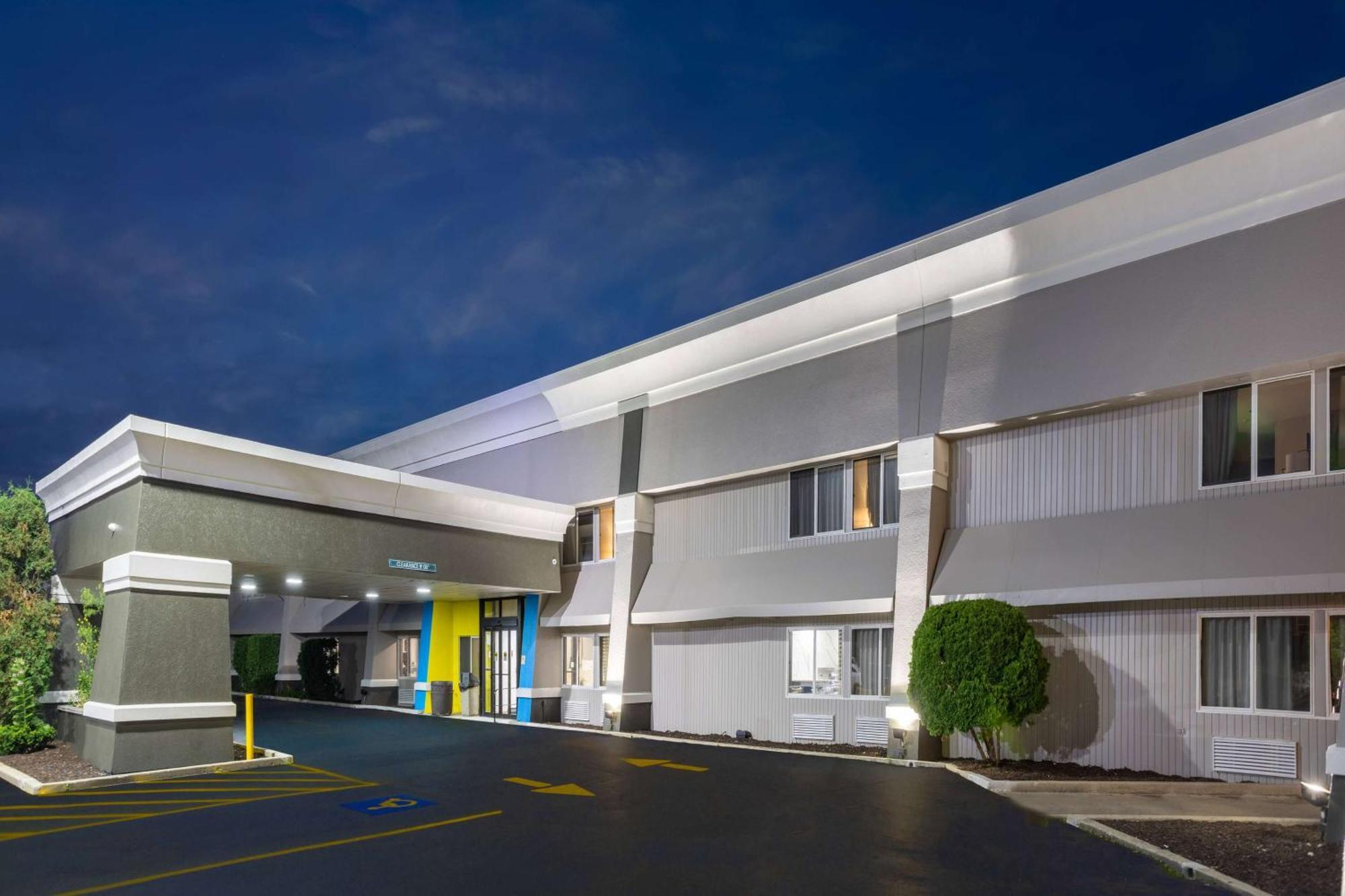 Days Inn By Wyndham Pleasant Prairie Kenosha Luaran gambar